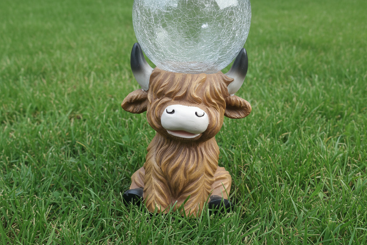 Highland Cow Solar Light